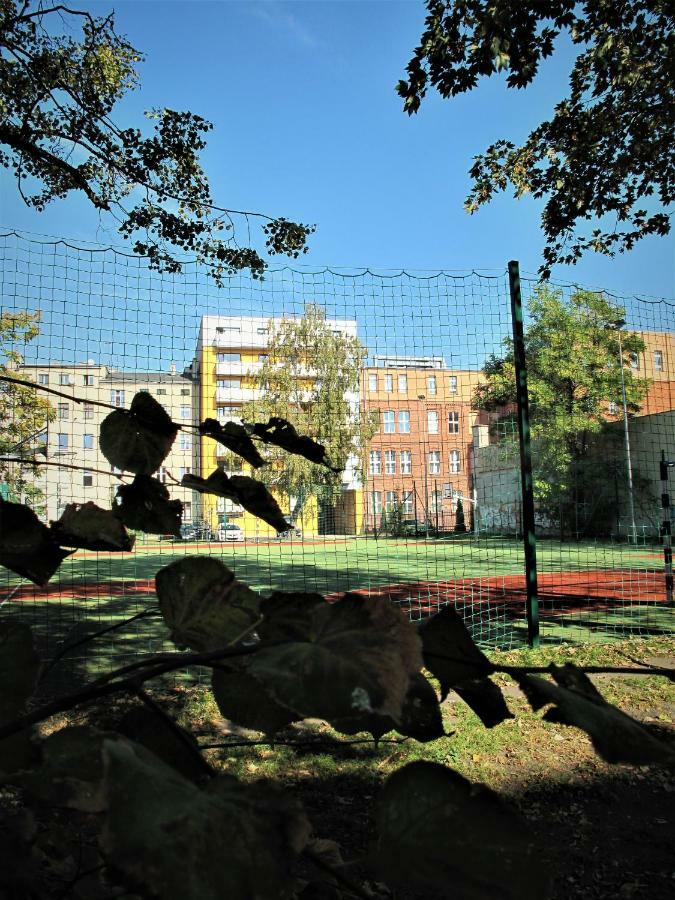 Apartament By The Way Apartment Wroclaw Exterior photo